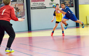 -18G vs Valloire