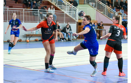 Les filles tout en haut !